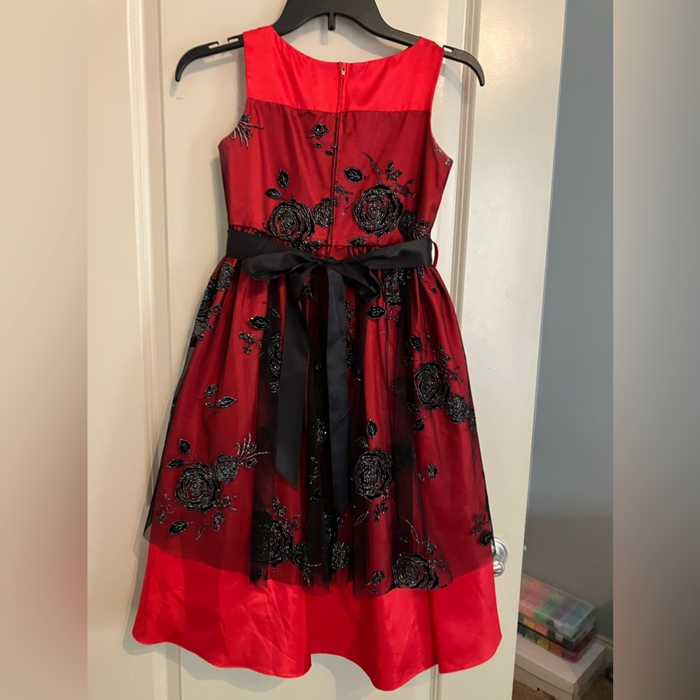 Girls size 9/10 special occasion/ pageant dress.
